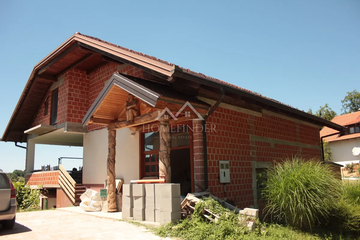 House - Donja Stubica, 450m2