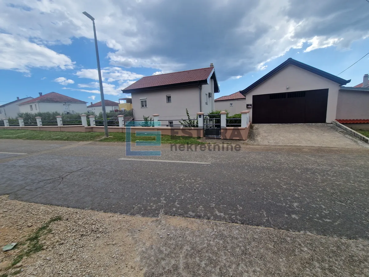 Kuća - Biograd na Moru, 304m2