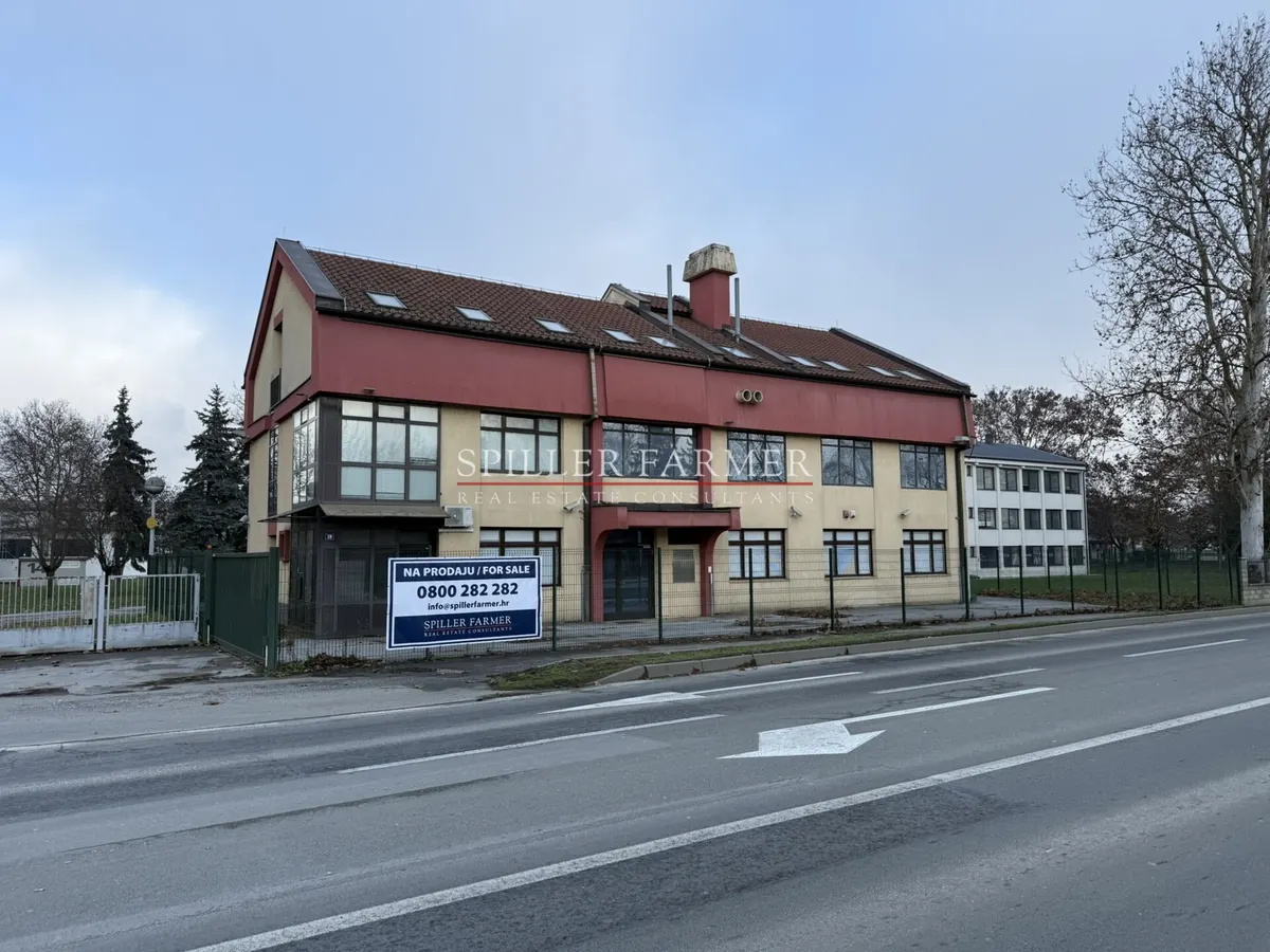 Poslovni Prostor - Centar, Bjelovar, 736m2