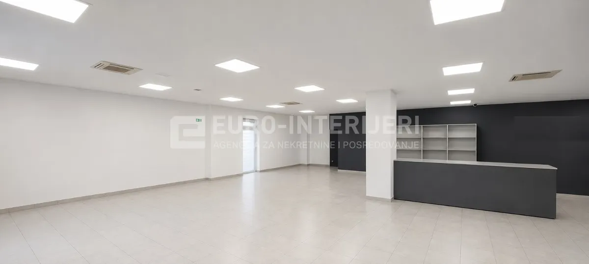 Poslovni Prostor - Mursko Središće, 300m2