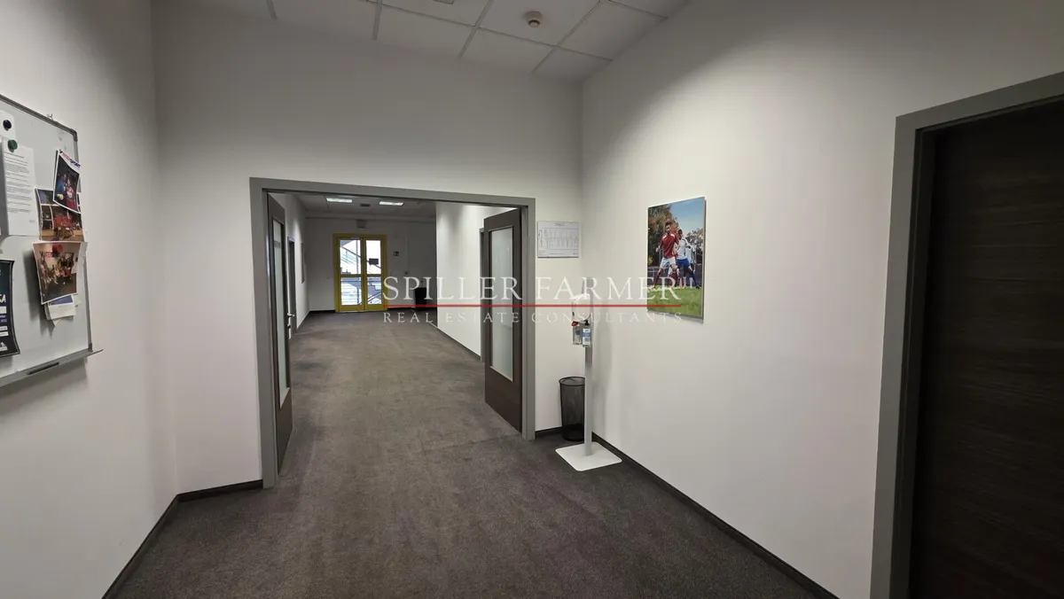 Poslovni Prostor - Novi Jelkovec, Zagreb, 965m2