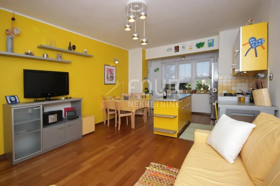 Stan - Pula, 62m2