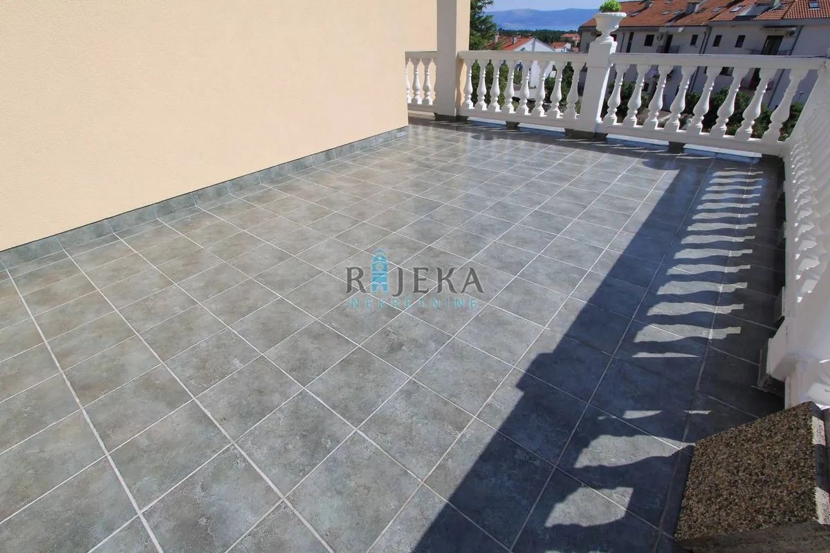 Kuća - Crikvenica, 350m2