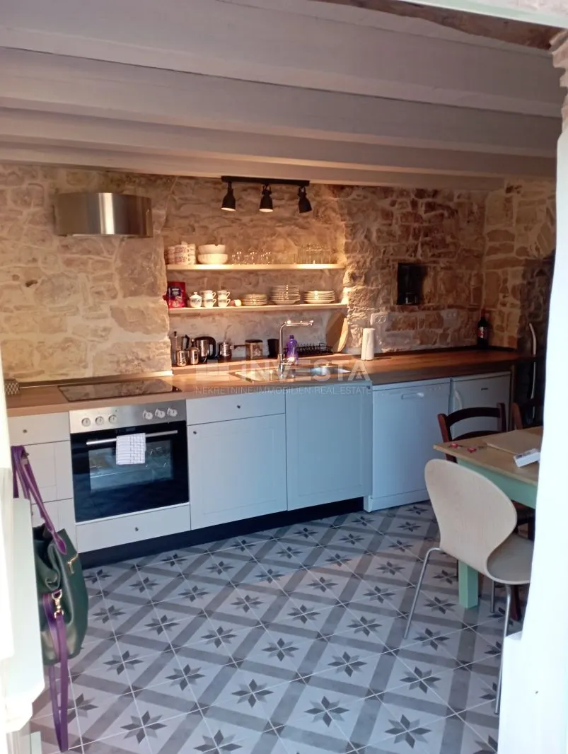 Kuća - Svetvinčenat, 60m2