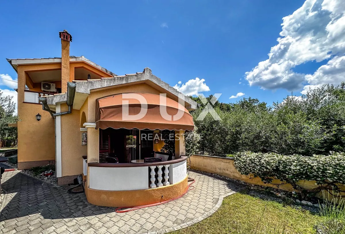 Kuća - Obrovac, 150m2