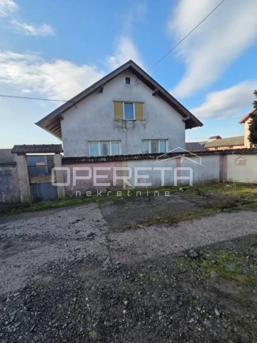House - Repušnica, Kutina, Kutina, 250m2