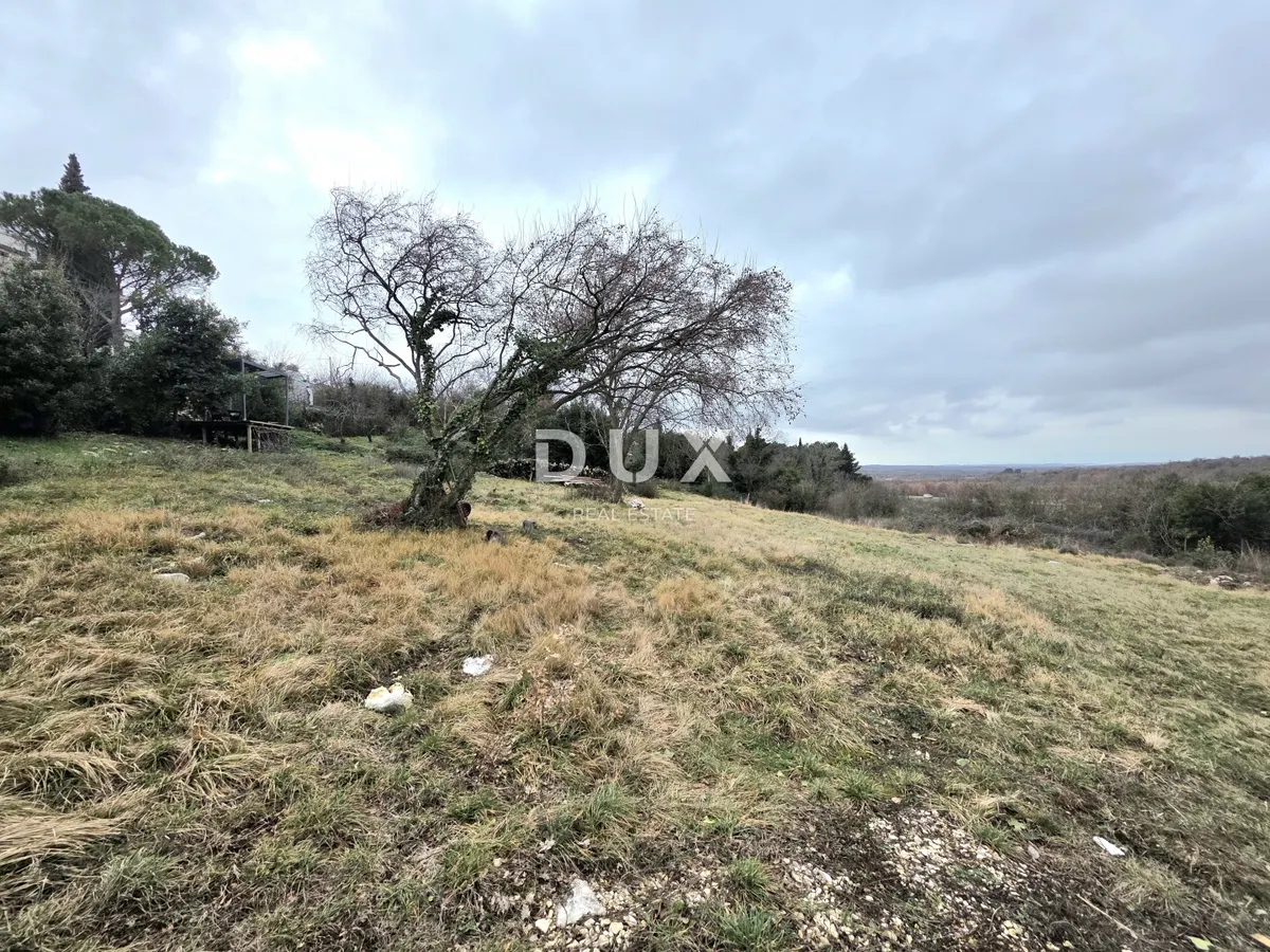 Zemljište - Višnjan, 1041m2
