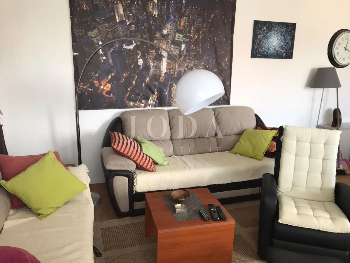 Stan - Novi Vinodolski, 76m2