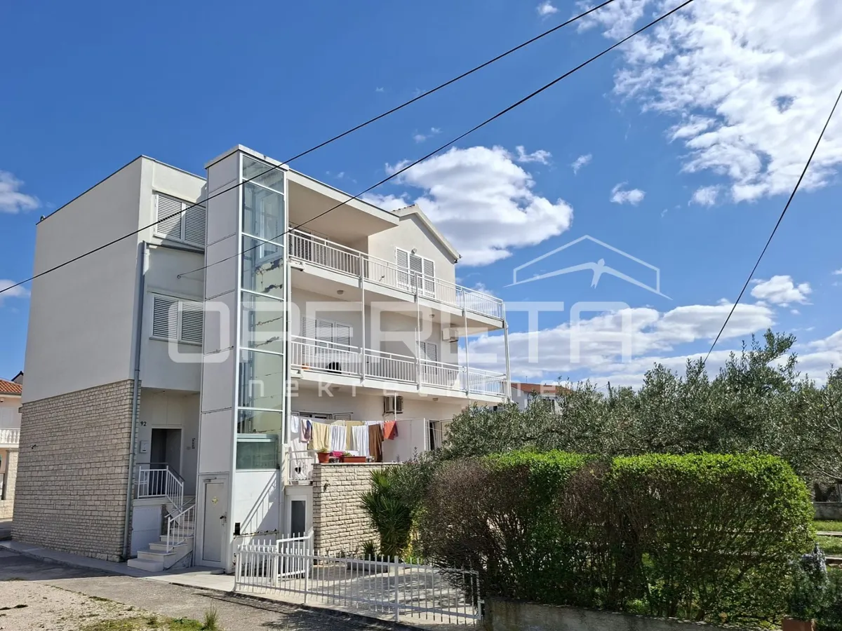 Kuća - Zablaće, Šibenik okolica, Šibenik, 595m2