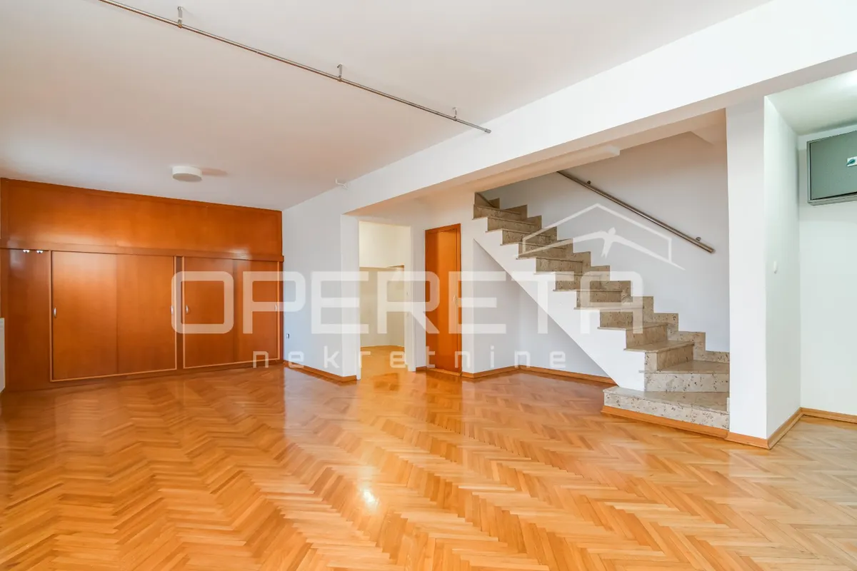 Stan - Cernička ulica, Trešnjevka sjever, Zagreb, 230m2