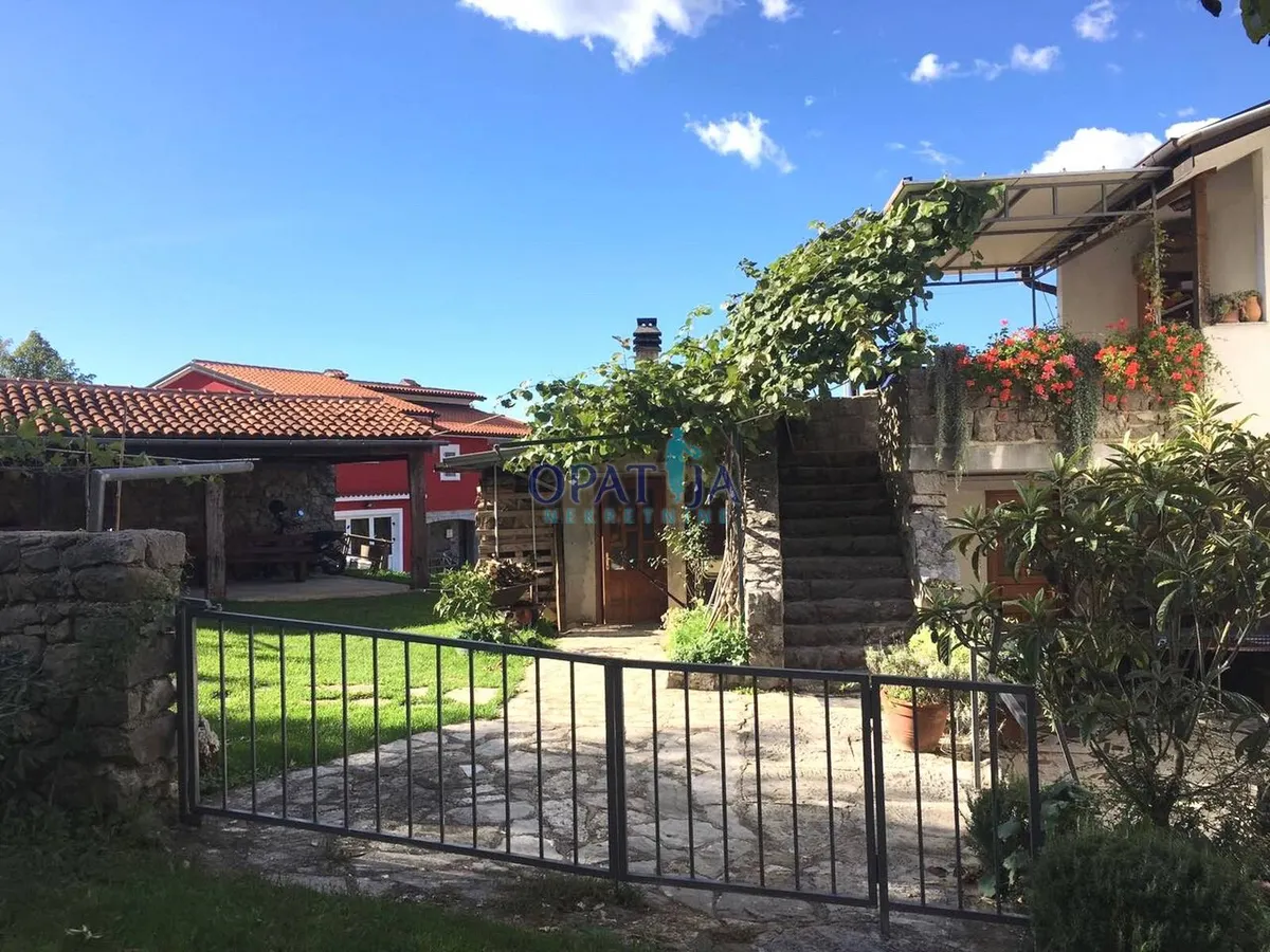 Poslovni Prostor - Buzet, 350m2