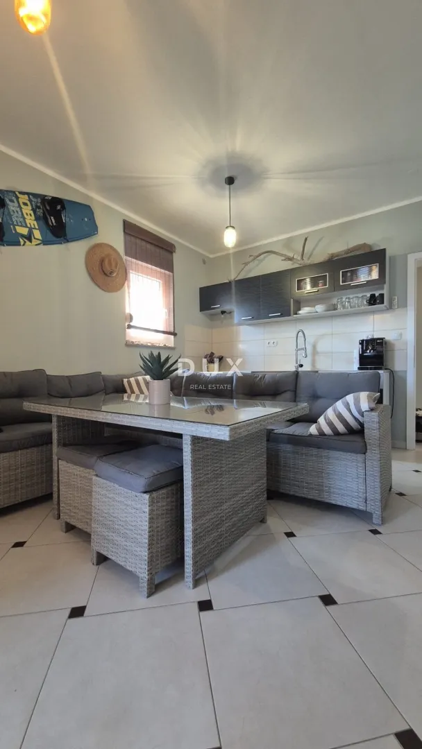 Stan - Pag, 64m2