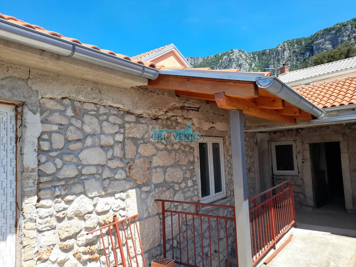 Kuća - Vinodolska Općina, 215m2
