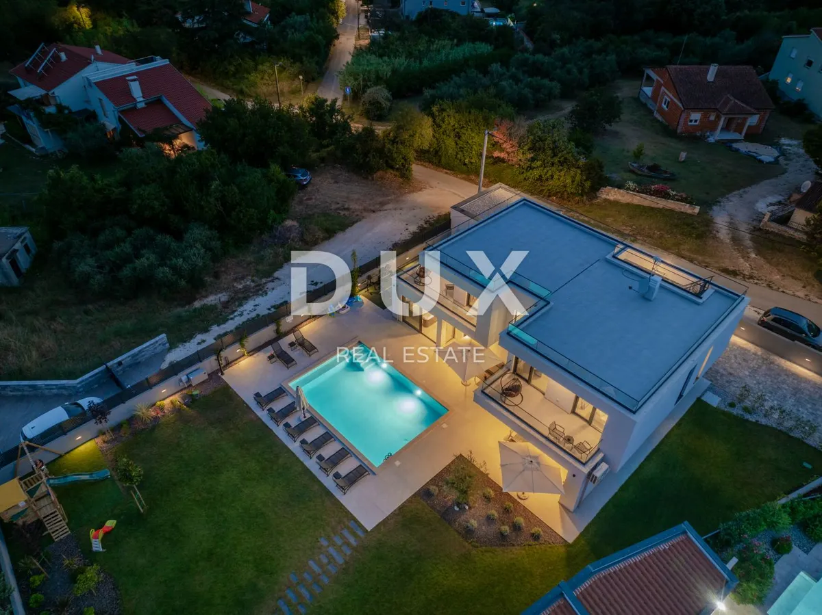 Kuća - Medulin, 300m2