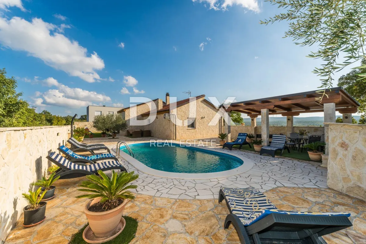 Kuća - Novigrad, 138m2
