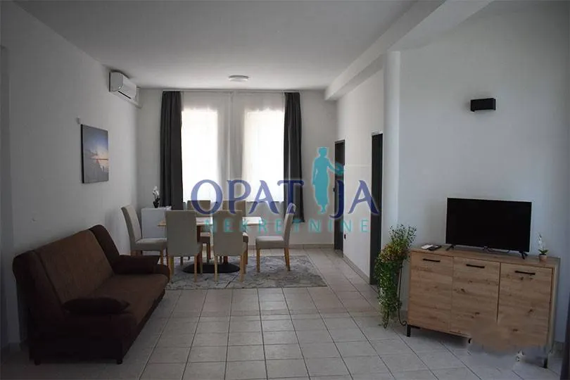 Poslovni Prostor - Poreč, 800m2