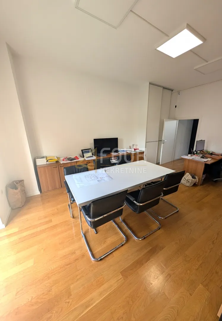 Poslovni Prostor - Kastav, 89m2