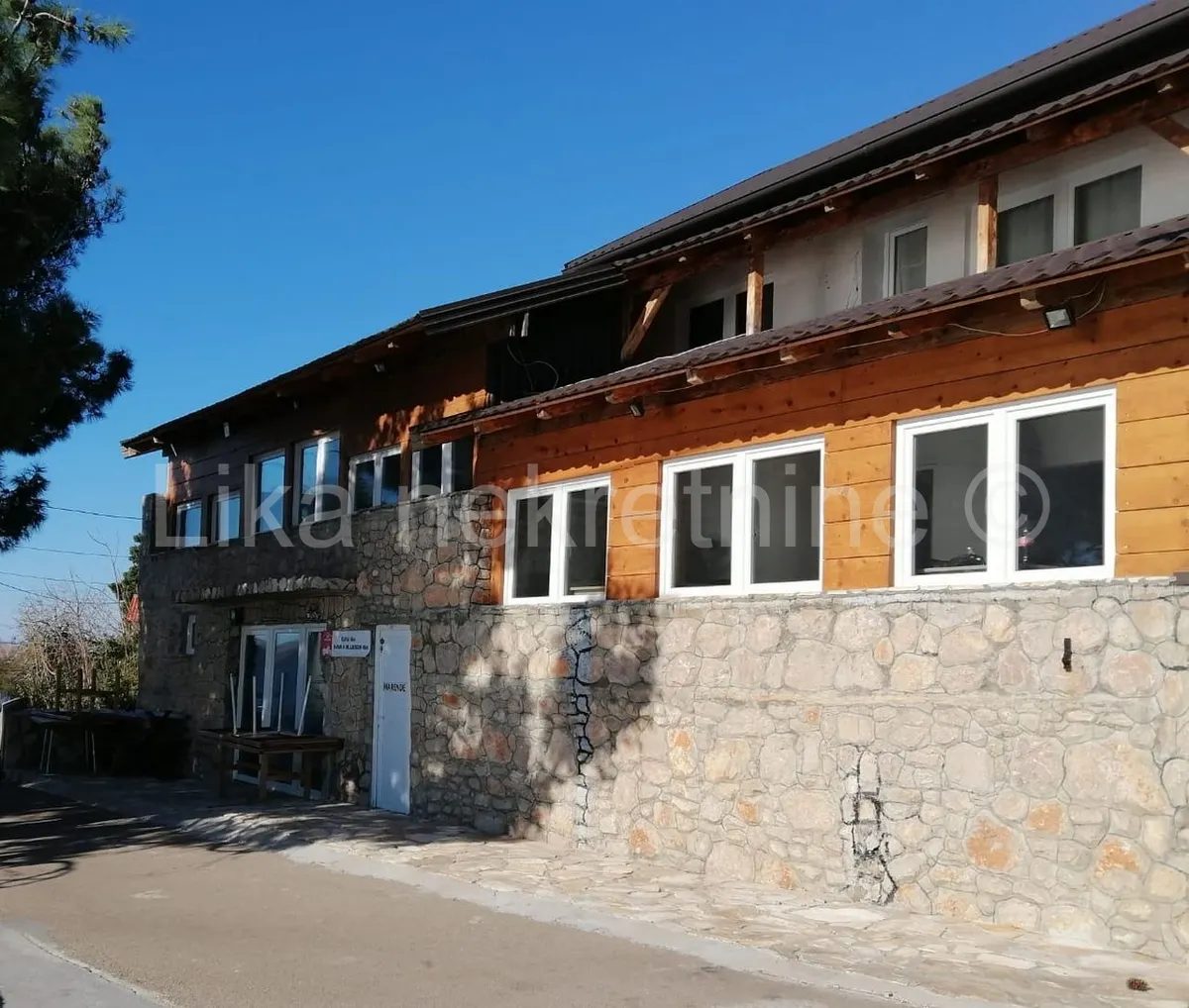 House - Karlobag, 450m2