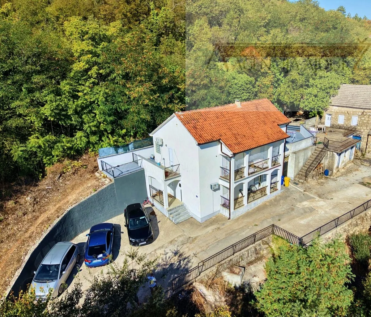 House - Imotski, 280m2