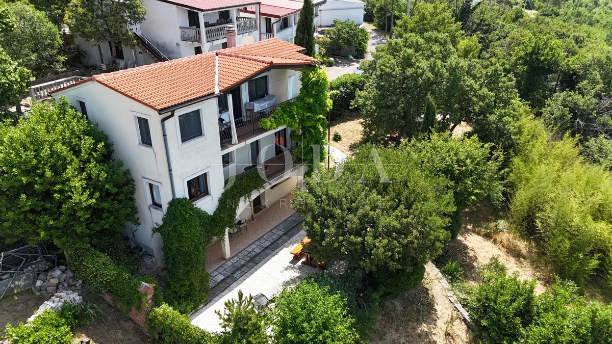 House - Crikvenica, 216m2