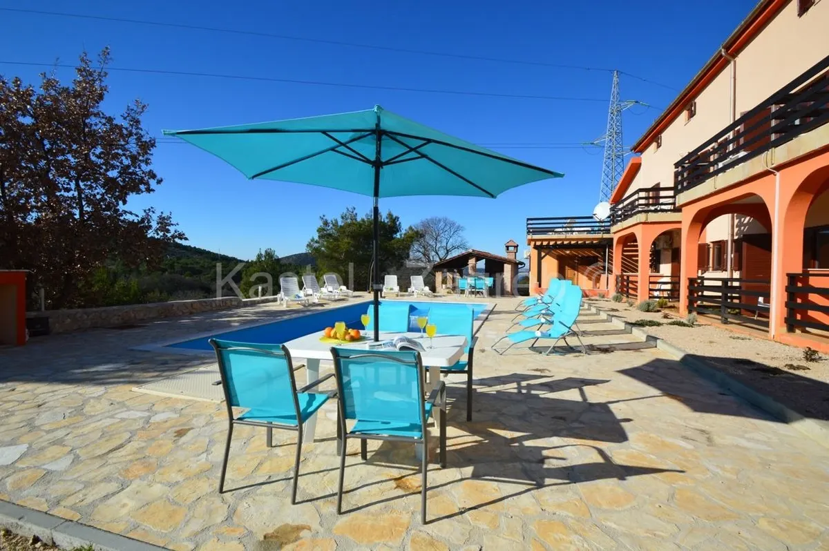 Poslovni Prostor - Šibenik - Okolica, 1000m2