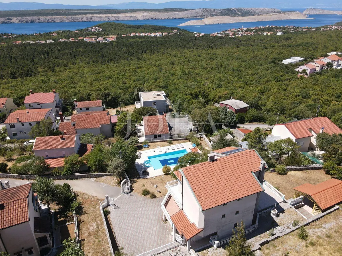 House - Crikvenica, 400m2