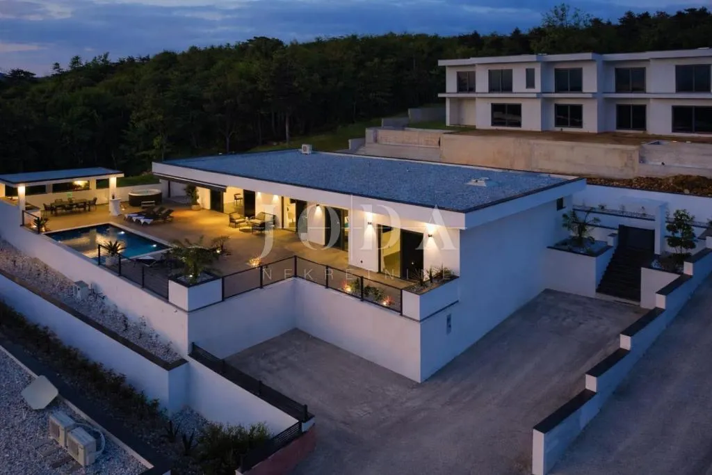 House - Crikvenica, 186m2