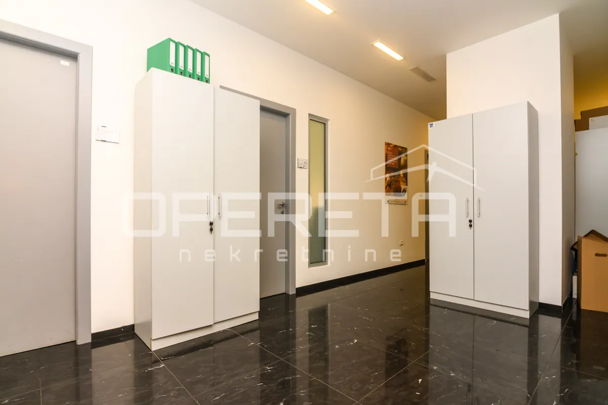Ured - Ulica grada Vukovara, Trnje, Zagreb, 487m2