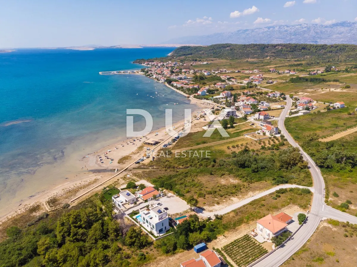 Kuća - Ražanac, 330m2