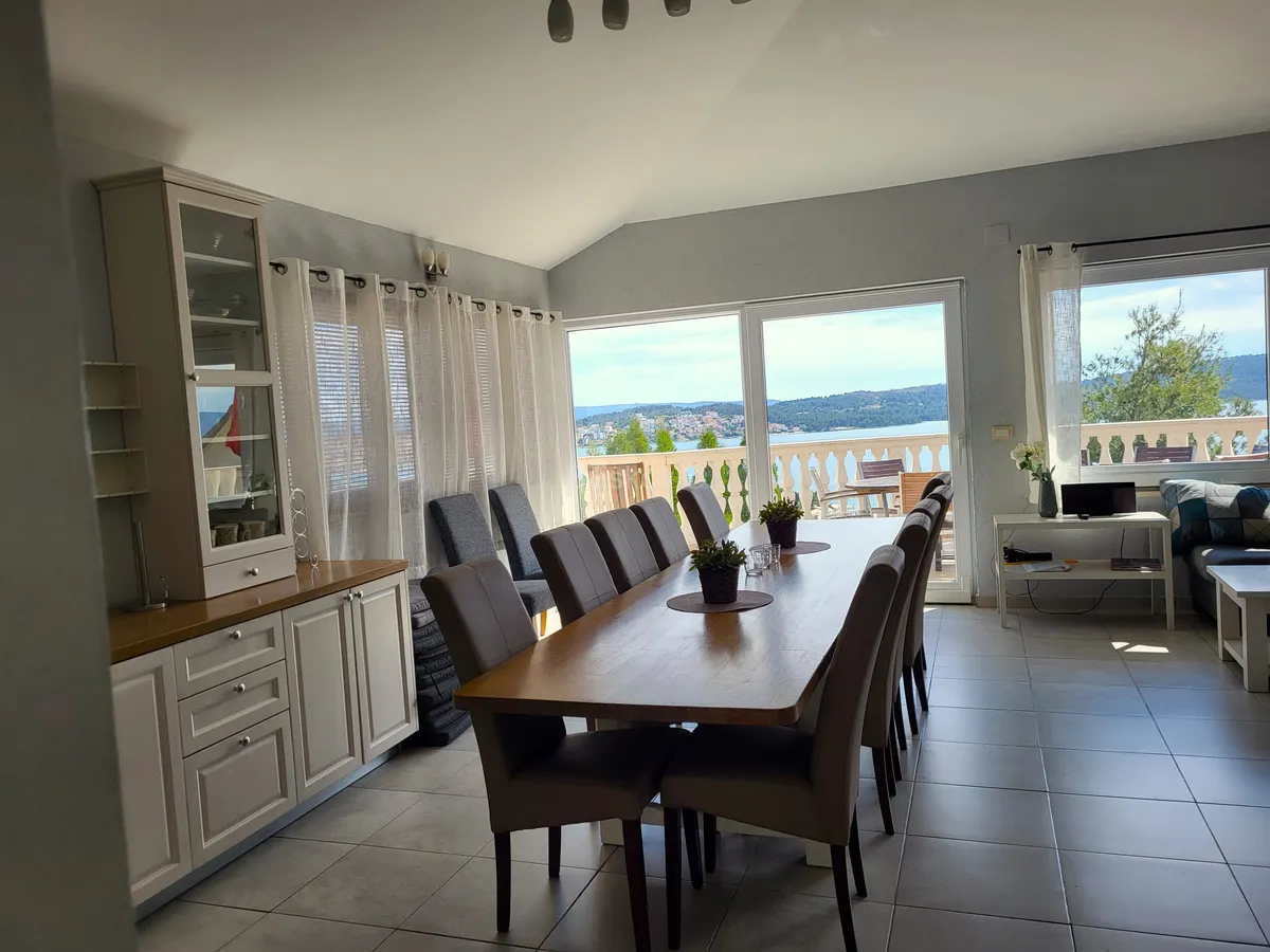 Kuća - Trogir, 165m2