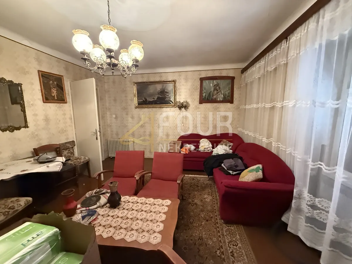 Kuća - Kastav, 300m2