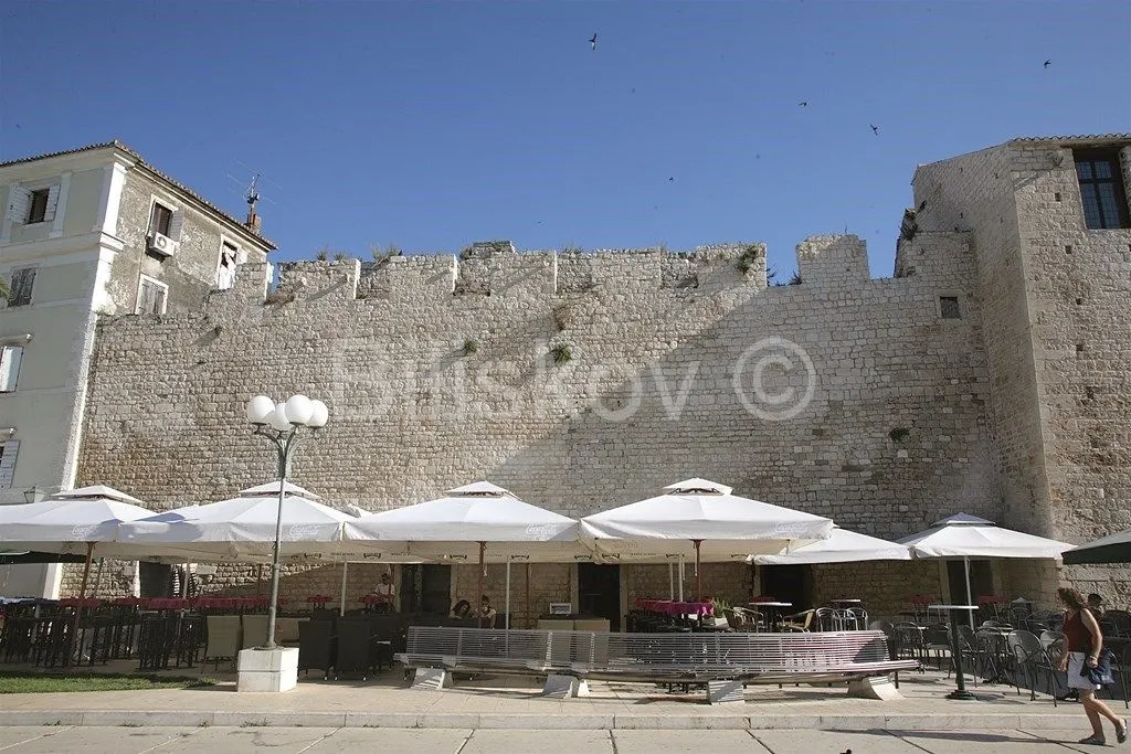Commercial Space - Trogir, 900m2