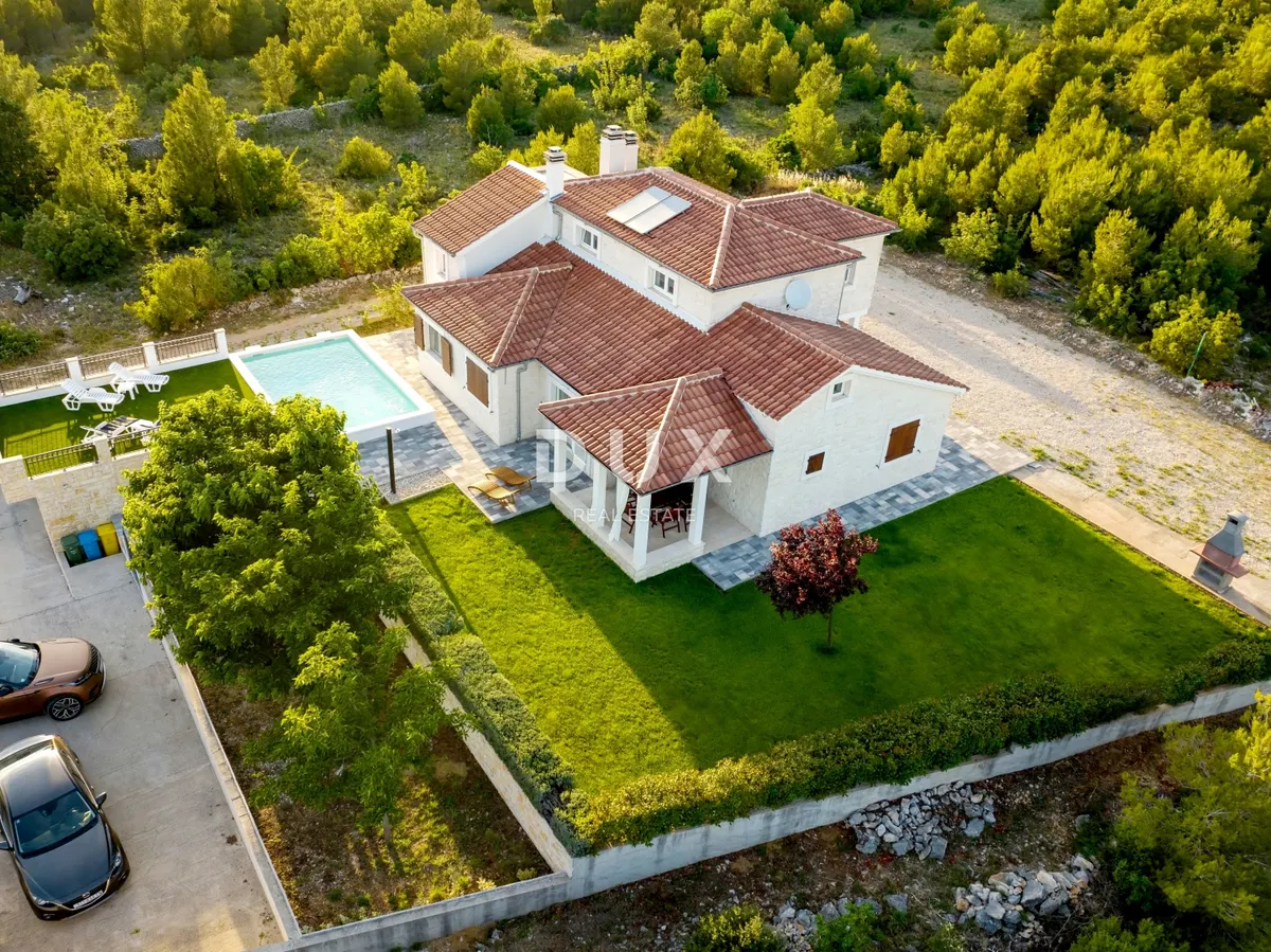 Kuća - Šibenik - Okolica, 282m2