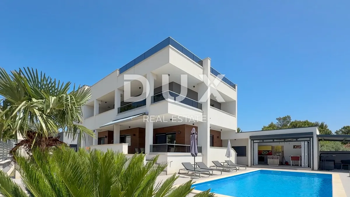 Kuća - Medulin, 300m2