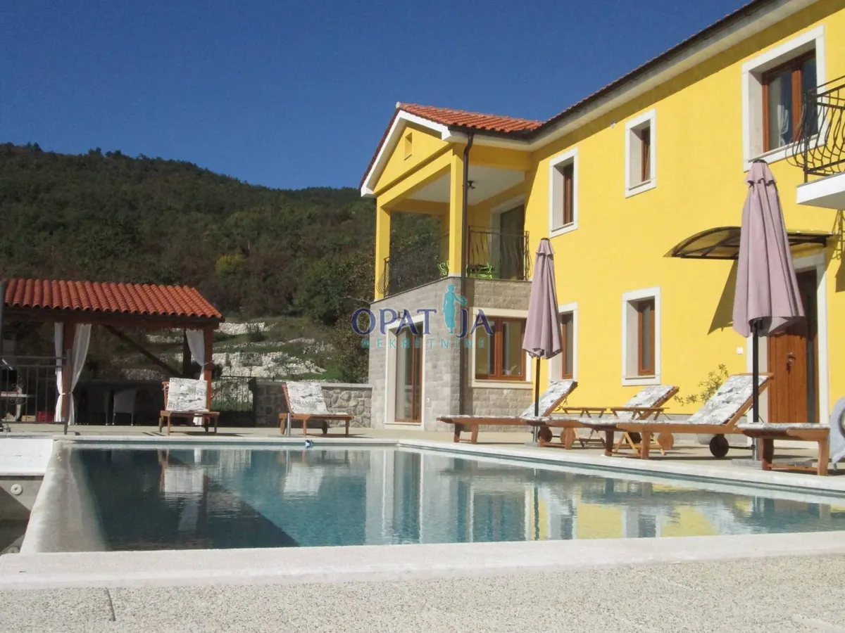 Kuća - Mošćenička Draga, 250m2