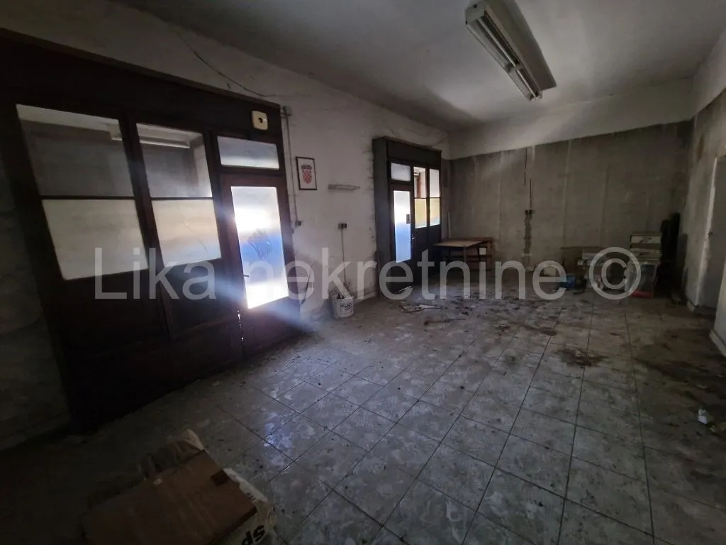 Poslovni Prostor - Brinje, 80m2