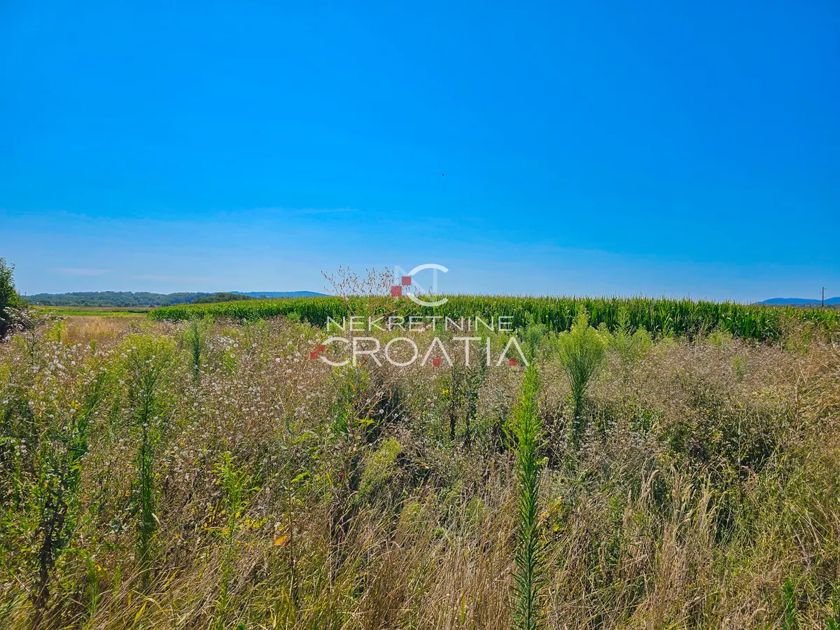 Land - Varaždin, 1690m2
