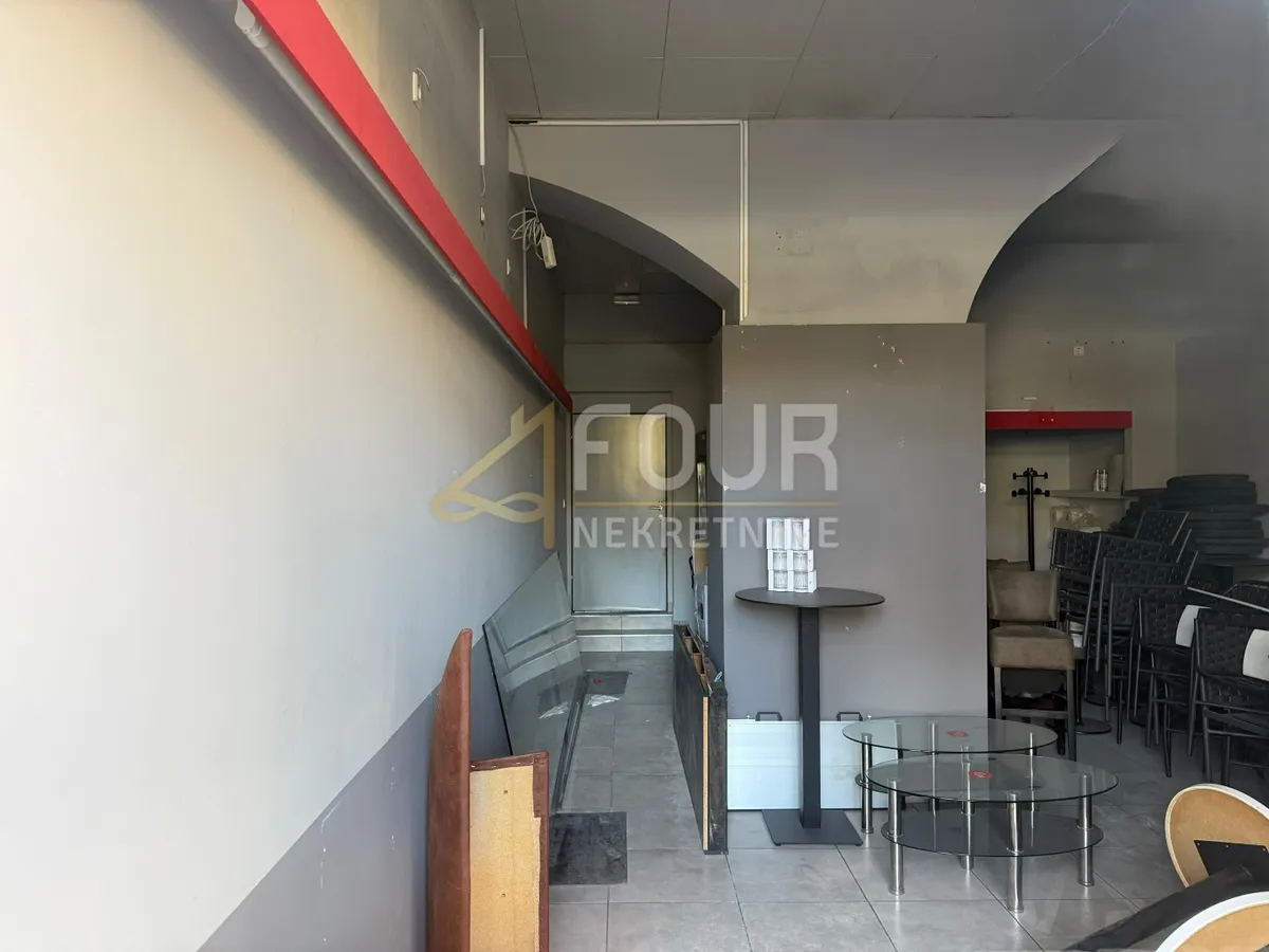 Poslovni Prostor - Rijeka, 50m2