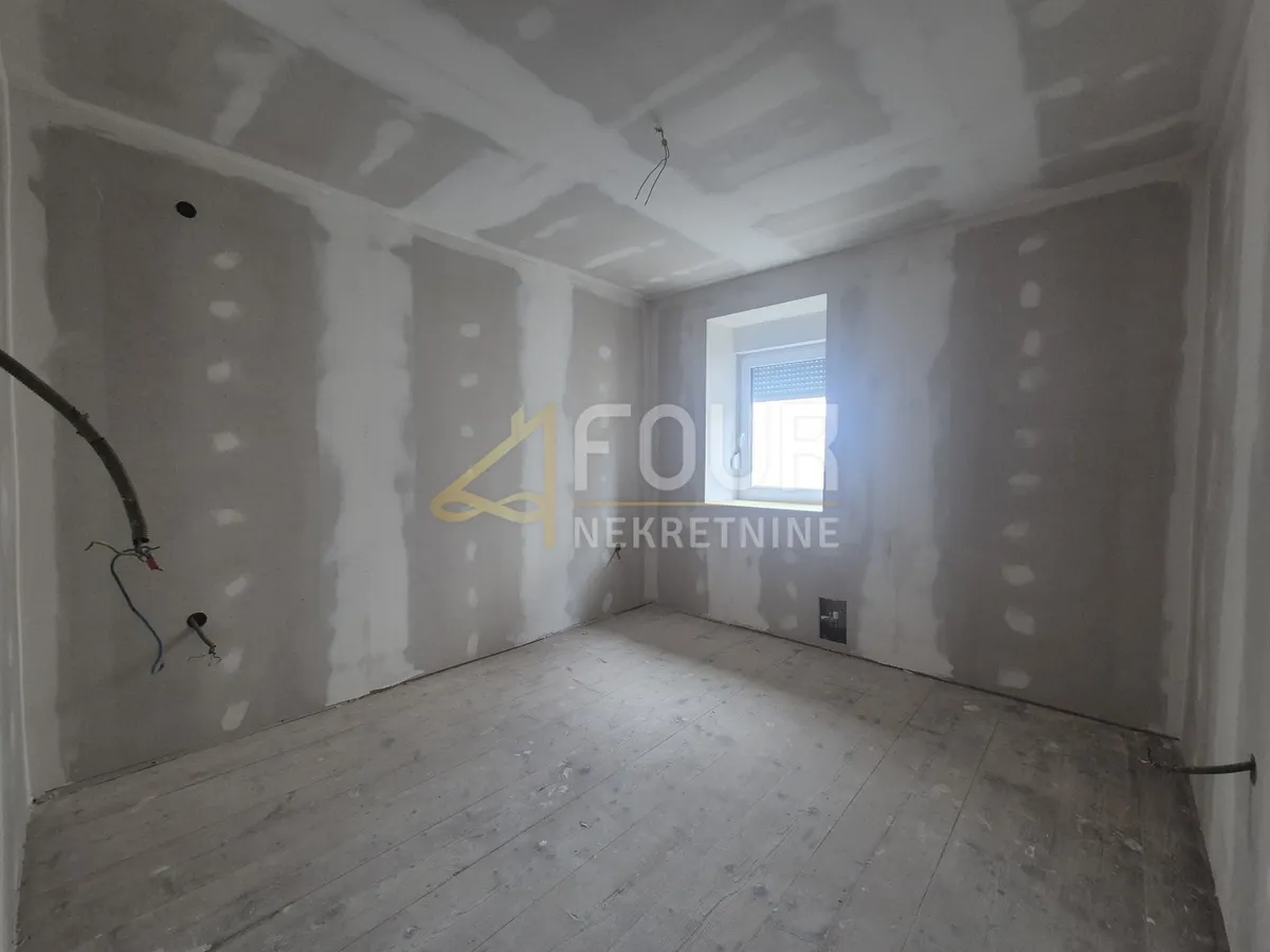 Kuća - Delnice, 250m2