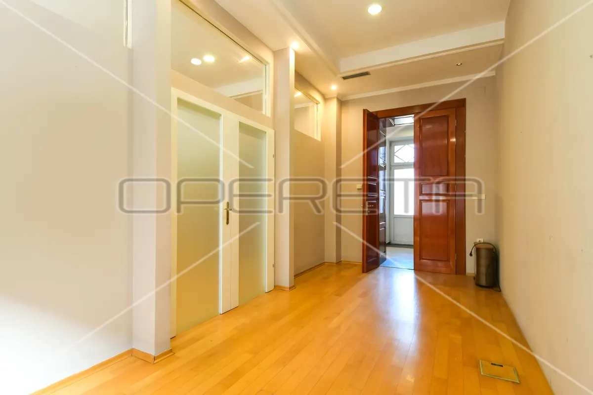 Ured - Palmotićeva, Centar, Zagreb, 240m2