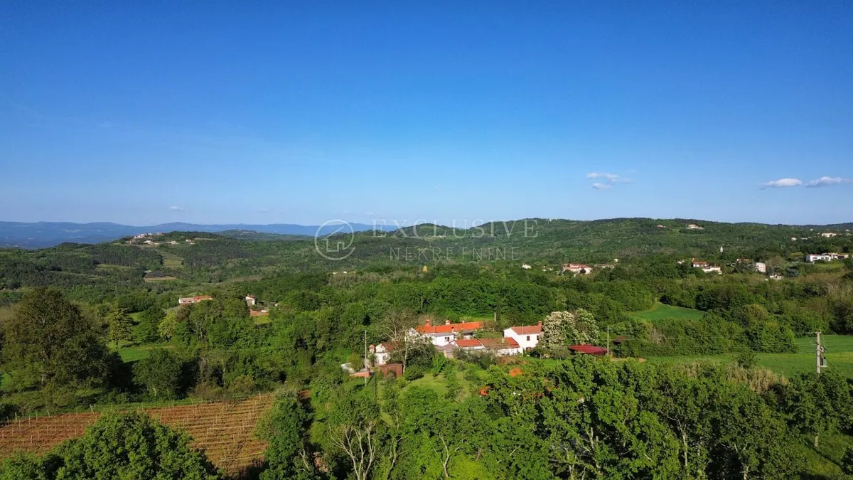 Zemljište - Karojba, 1942m2