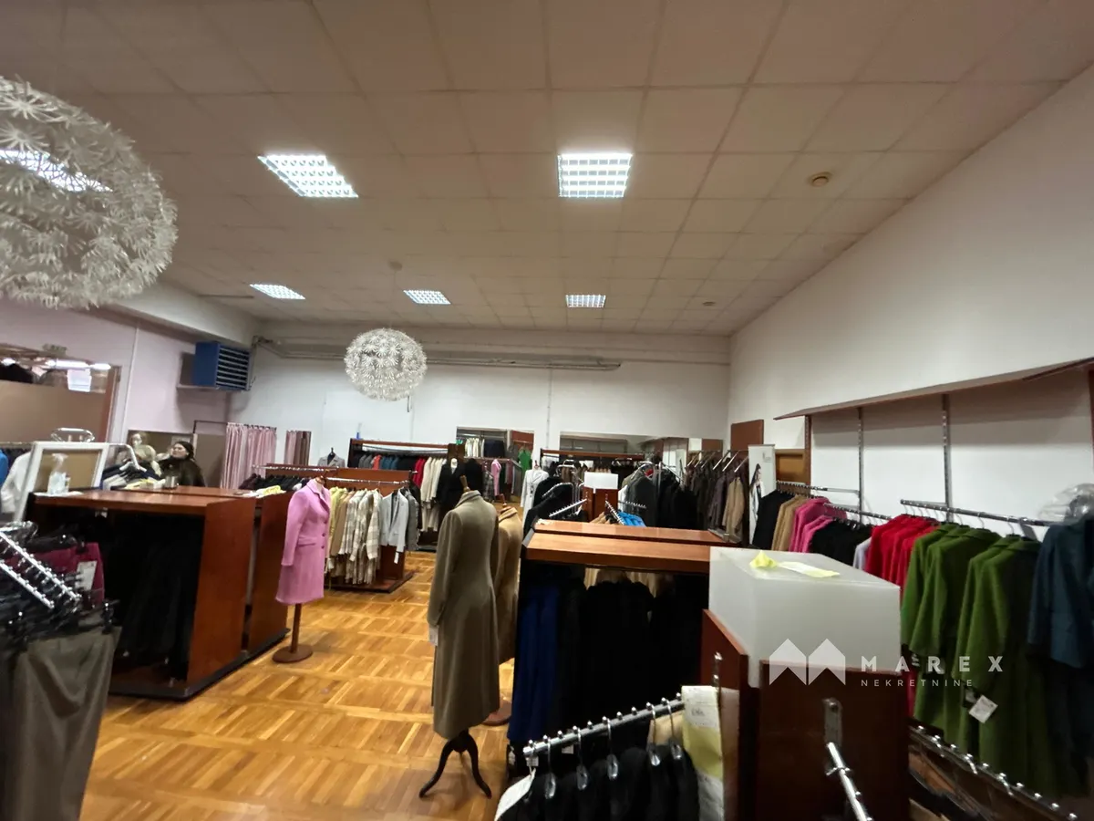 Poslovni Prostor - Krapina, 2560m2