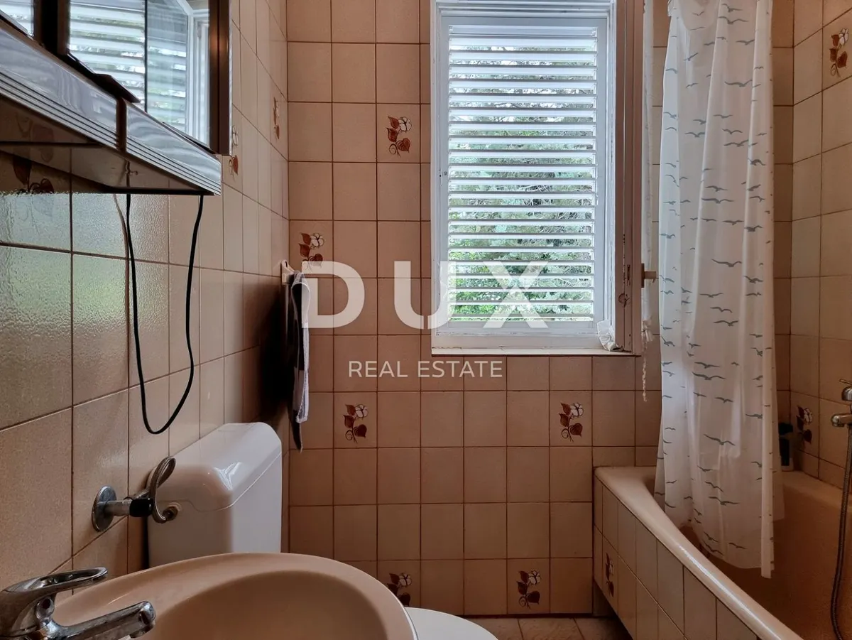 Kuća - Labin, 220m2
