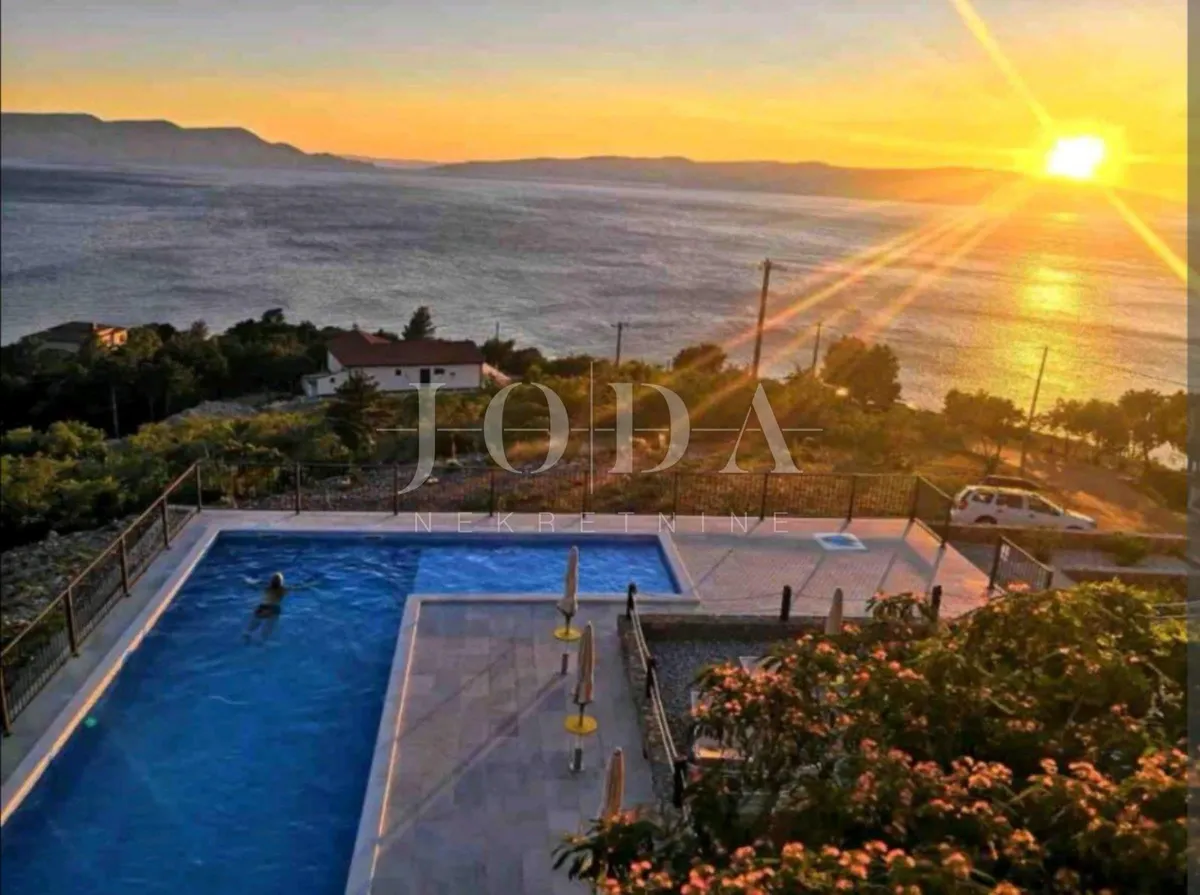 Kuća - Senj, 450m2