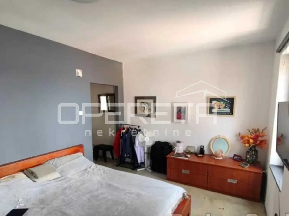 Kuća - Zagrađe, Šibenik, Šibenik, 88m2