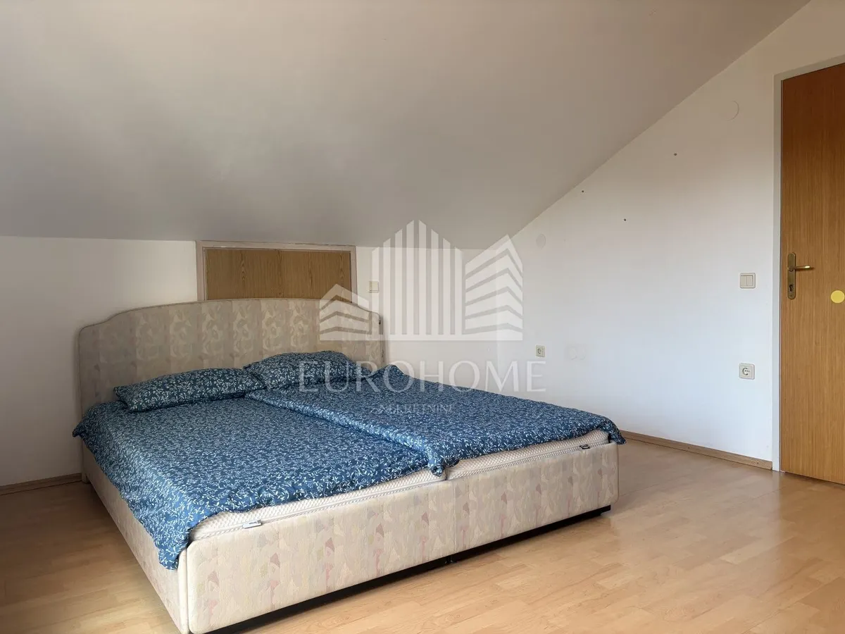 Kuća - Novigrad, 230m2