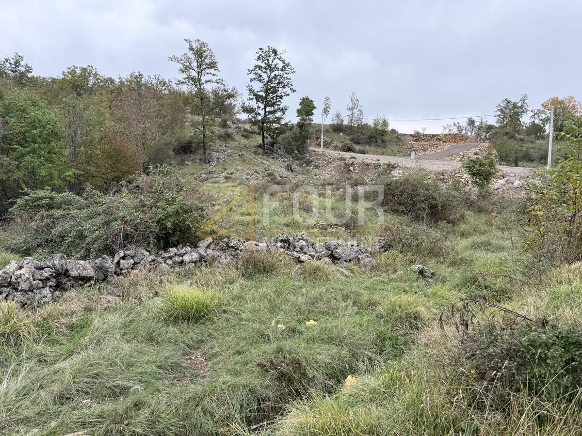Zemljište - Klana, 750m2