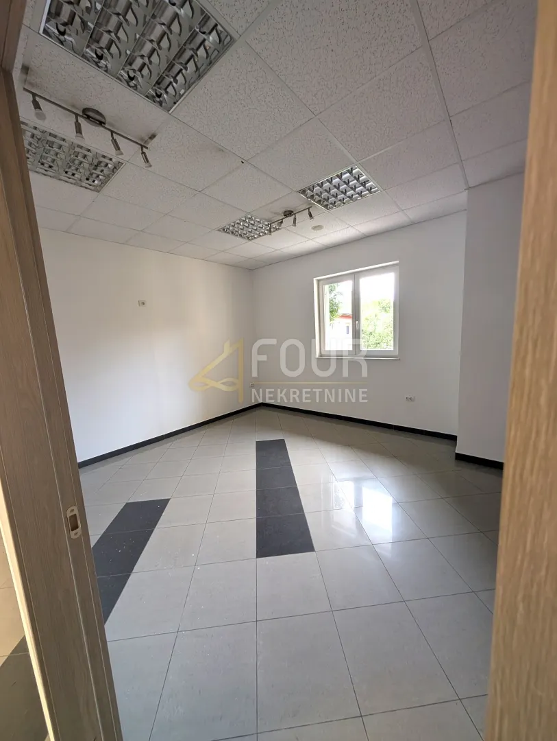 Poslovni Prostor - Kastav, 111m2