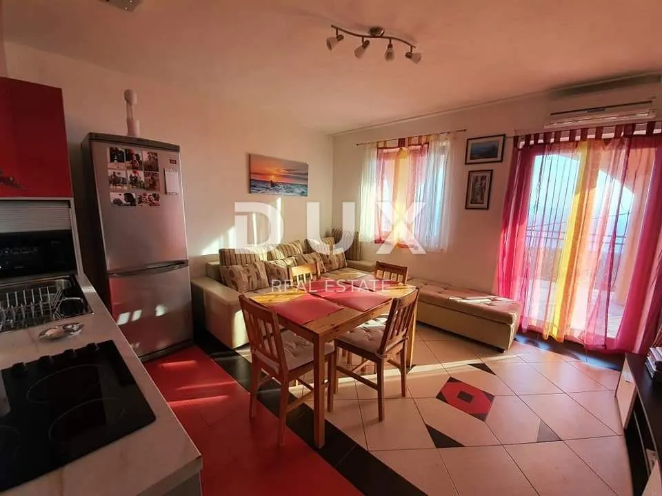 Kuća - Novi Vinodolski, 220m2