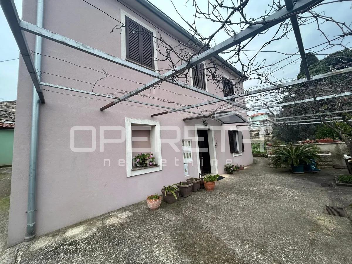 House - Veli vrh, Pula, Pula, 250m2